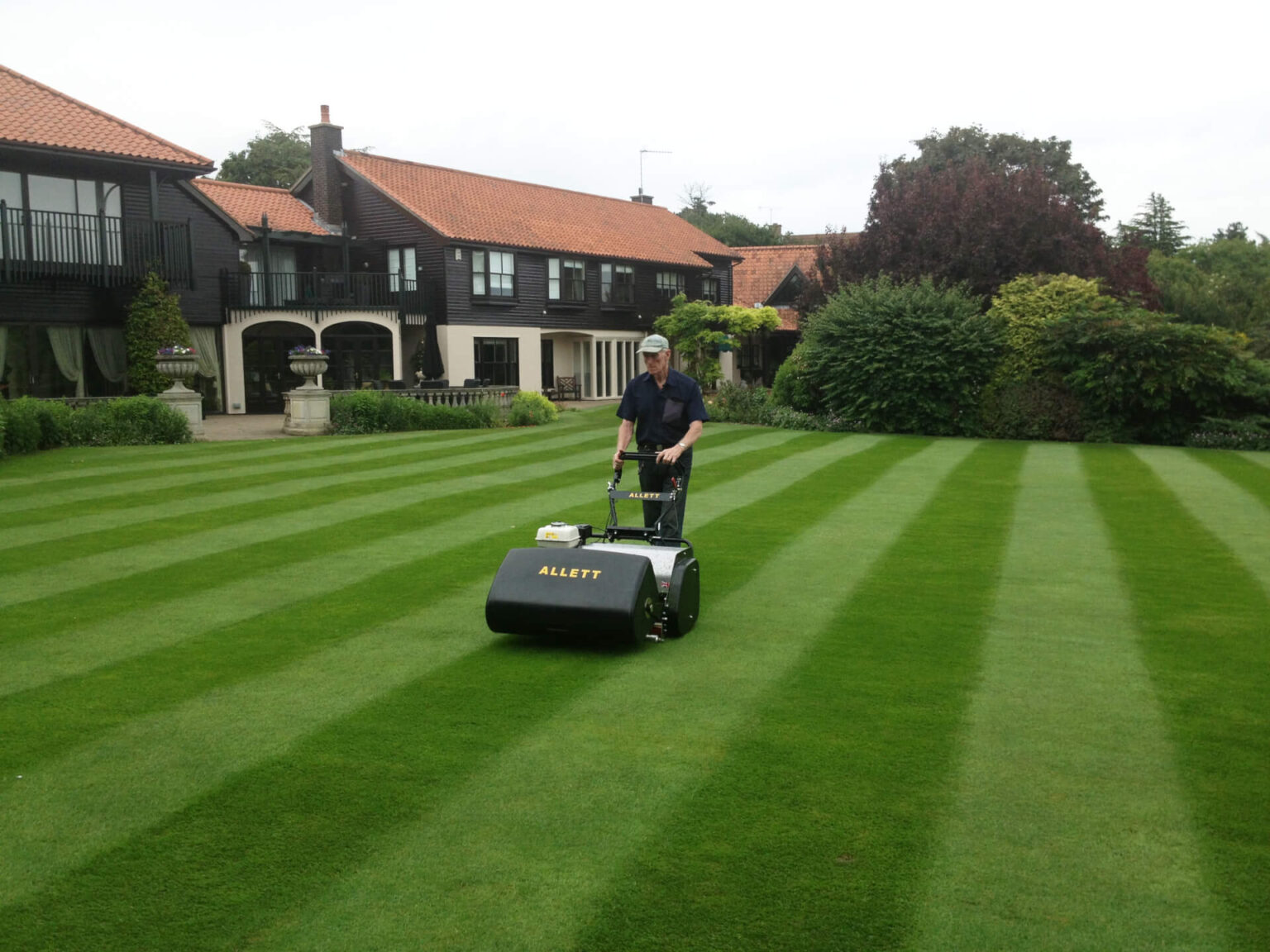 Allett BUFFALO 34 Cylinder Mower